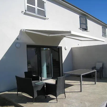 House With 2 Bedrooms In With Enclosed Garden And Wifi * Borgo (Corsica)